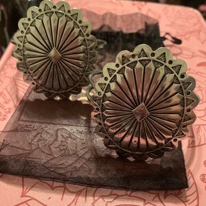 Silver concho hinge bracelet